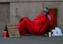 Izzivi brezdomstva v Mariboru in pomoč, ki je na voljo