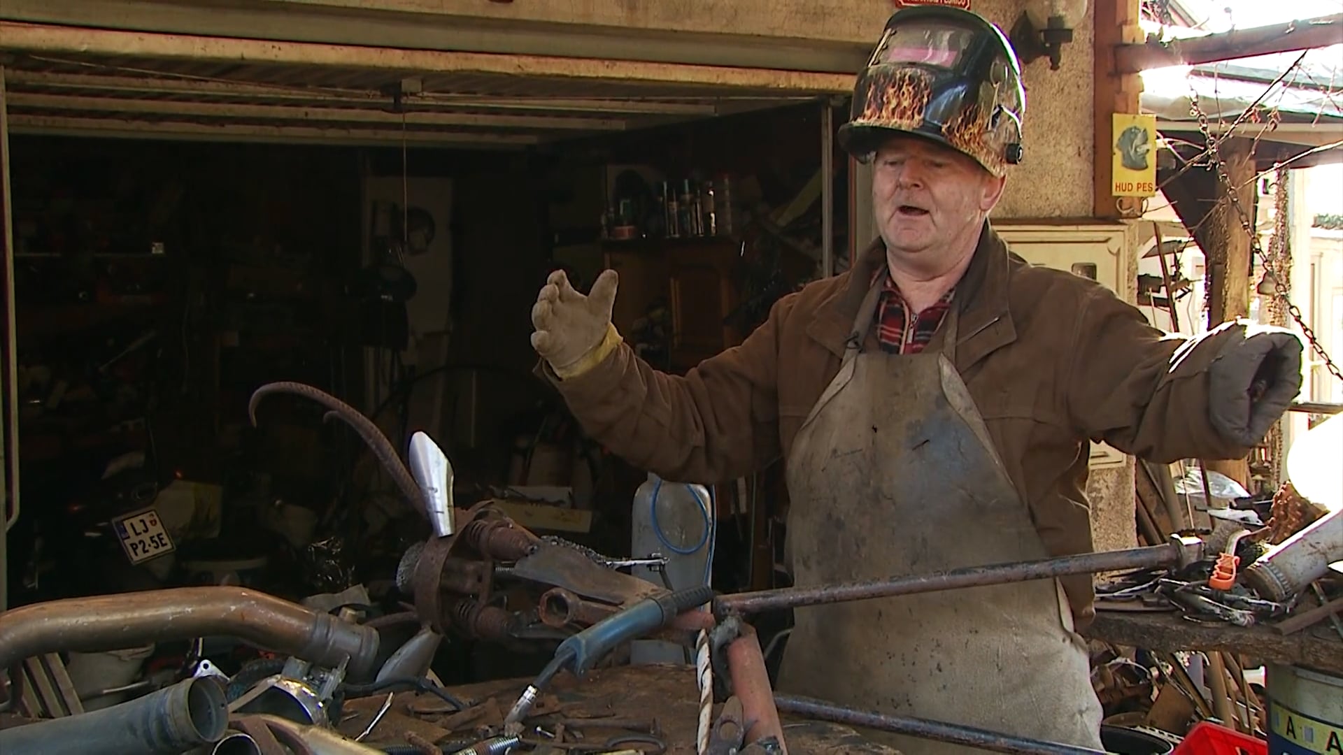 Marjan Marksl odpadno železo spreminja v umetnine