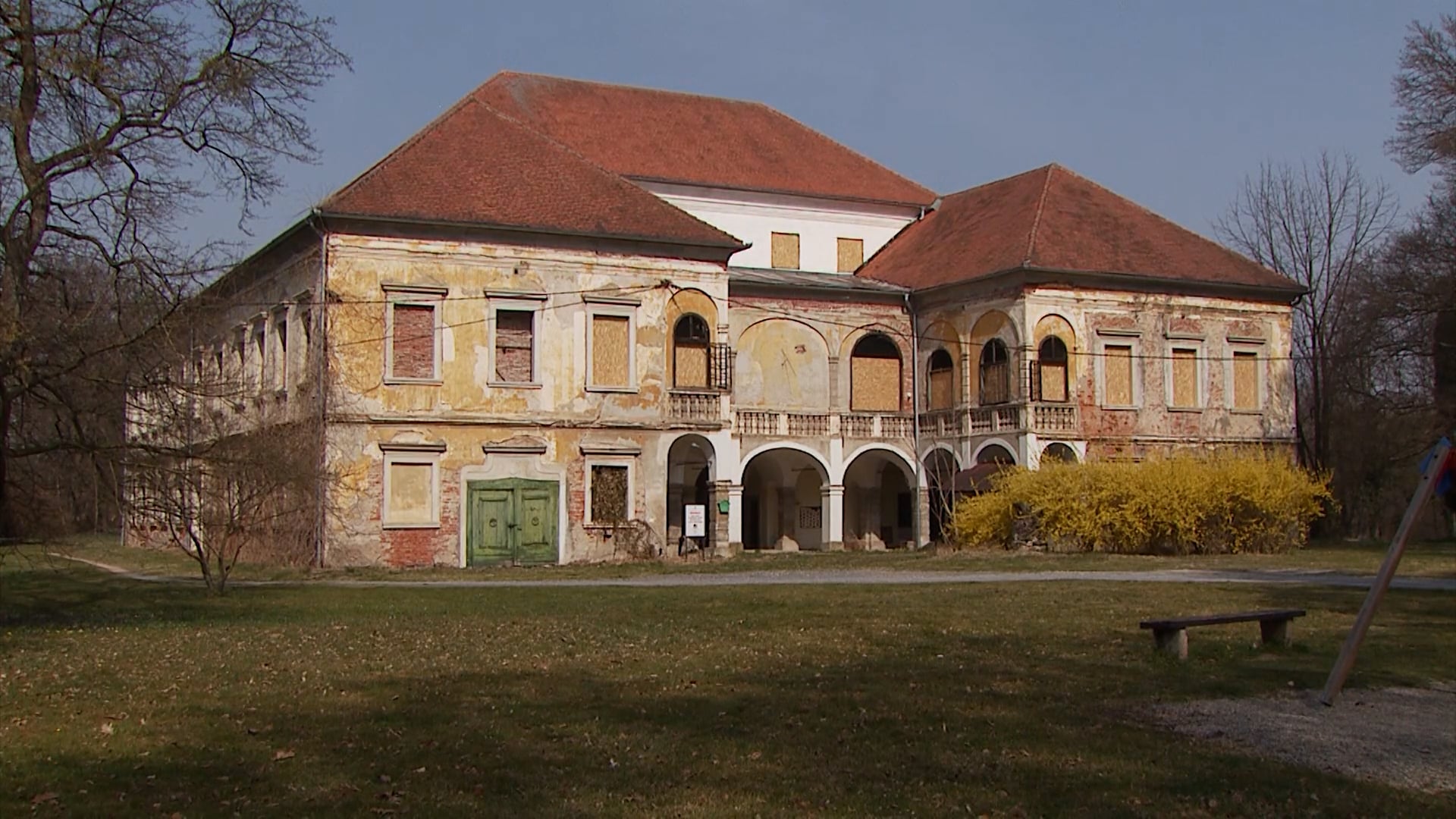 Grad tisočerih skrivnostnih zgodb