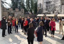 Minister si je ogledal kaj ponuja delno obnovljen grad Borl