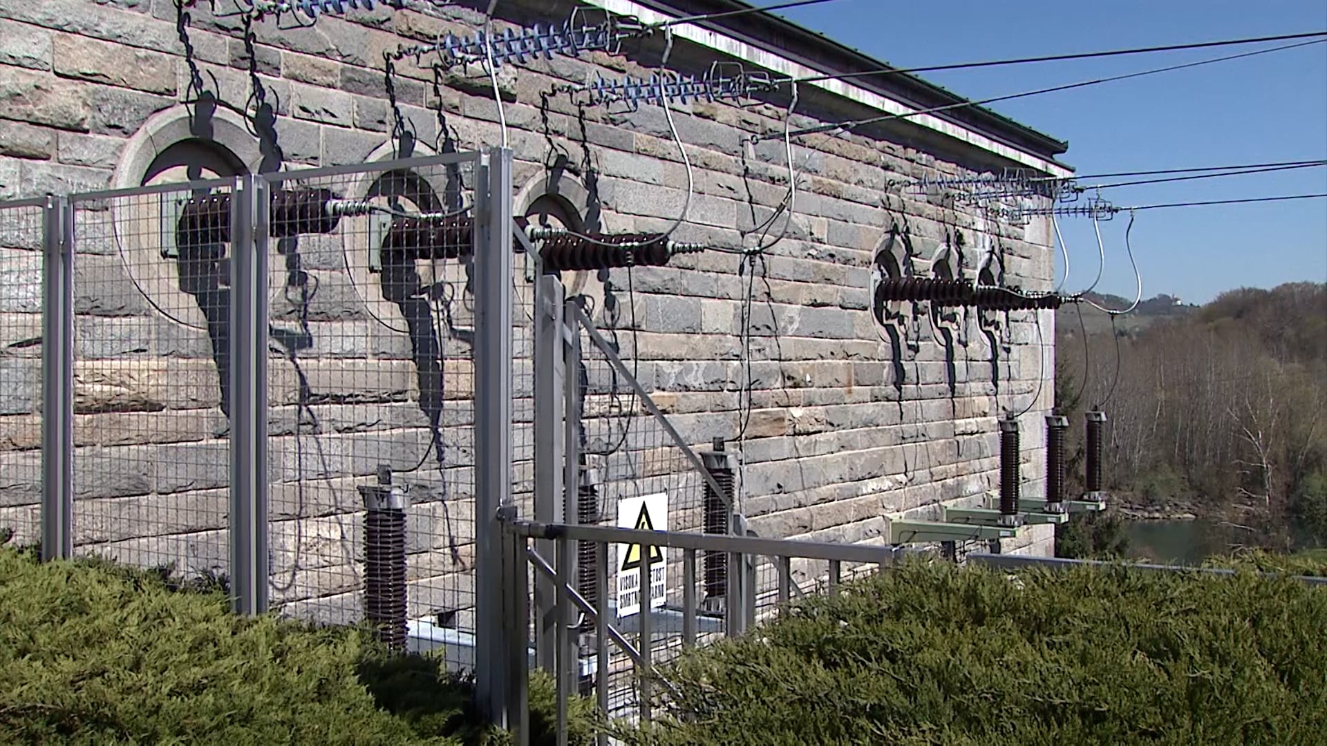 Kakšne so alternative za reševanje številnih kriz?