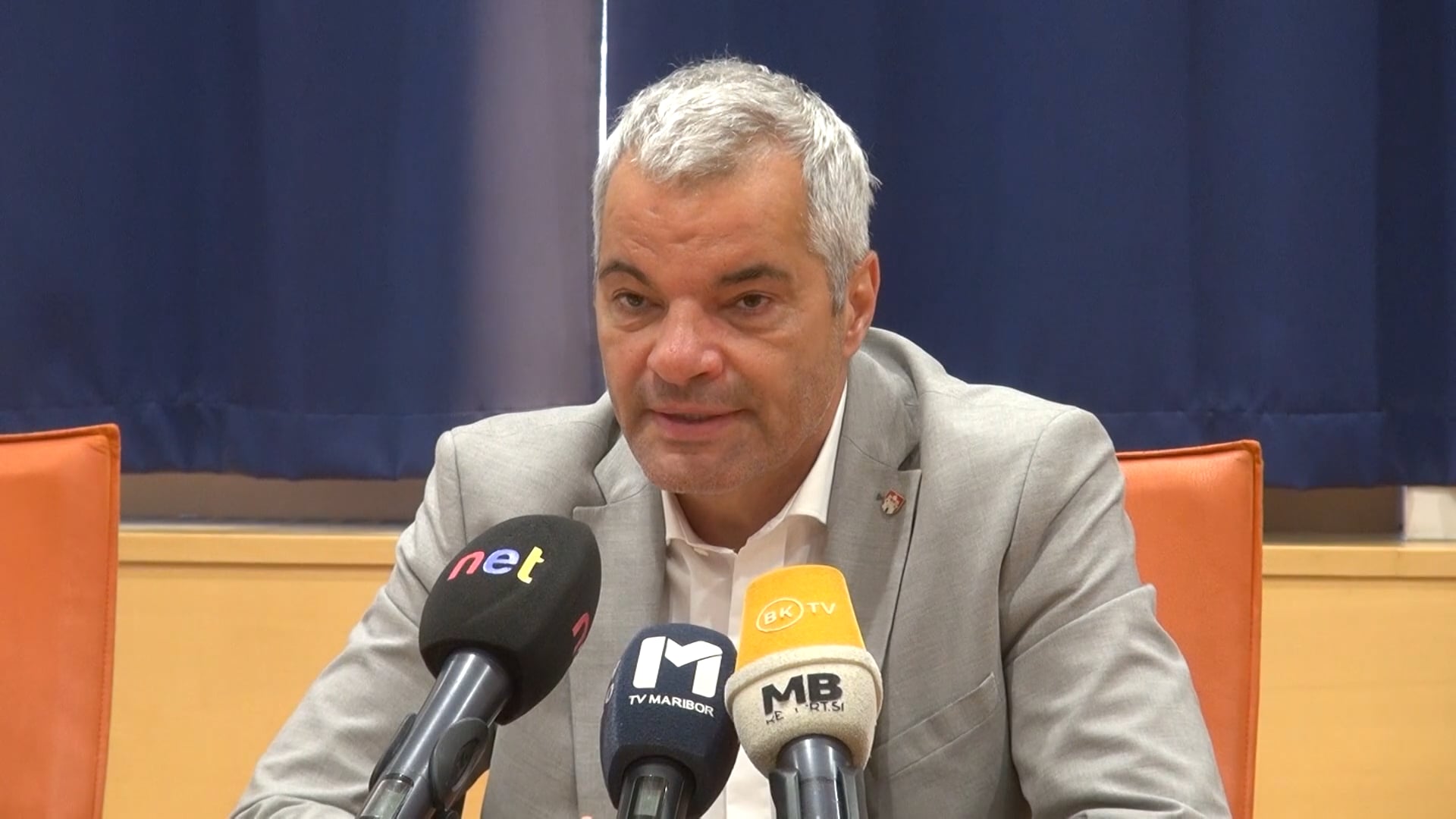 Župan Arsenovič se, kljub aferi »tenis žogica«, podaja na lokalne volitve