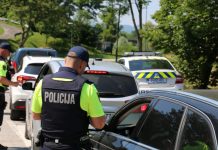 Poostren prometni nadzor: Pod drobnogledom hitrost in motoristi Foto: Policija.si