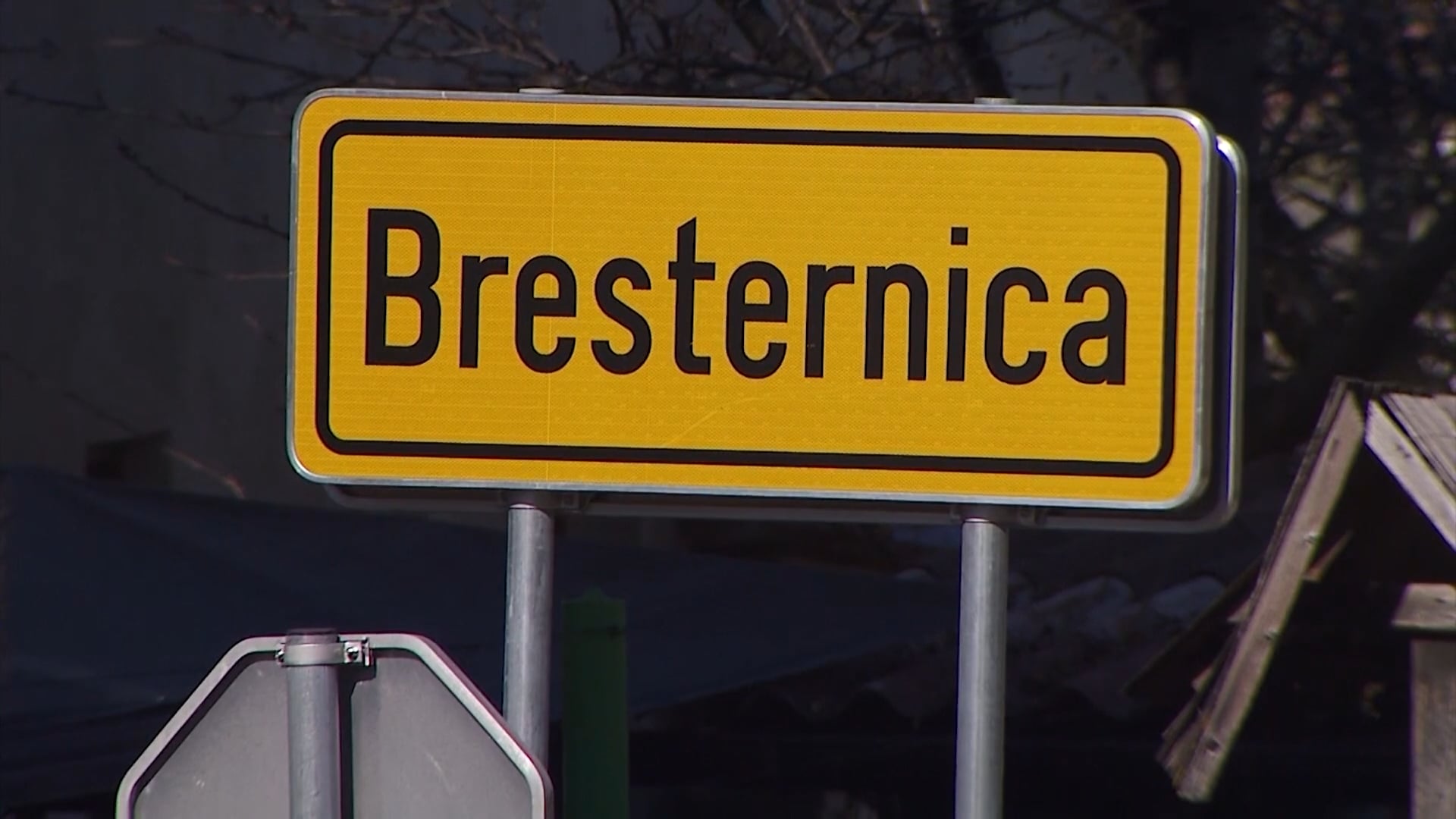 Na Glavnem trgu vodomet, v Bresternico pa pitno vodo vozijo gasilci…