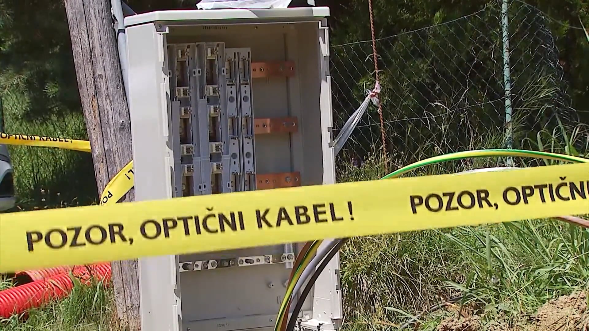 Po treh letih mnogi brez priključkov