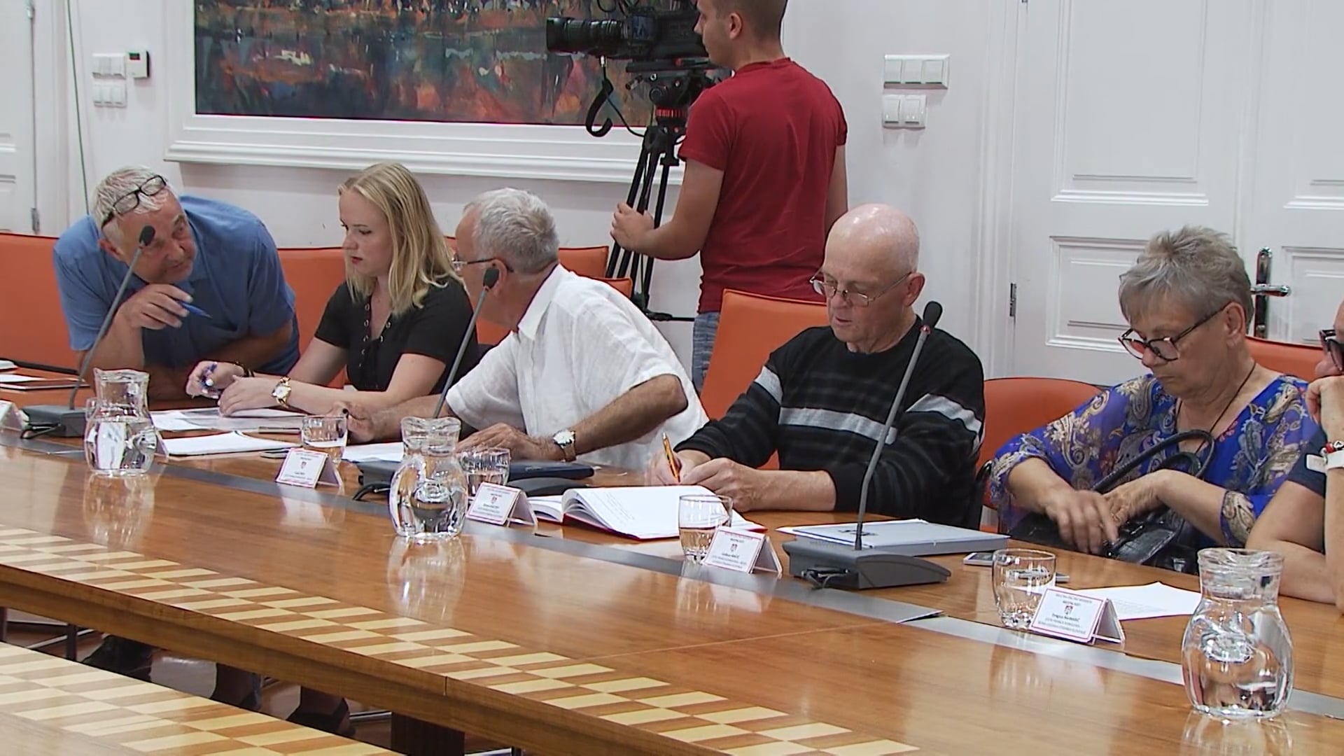 Svetniki potrdili podražitev vodarine