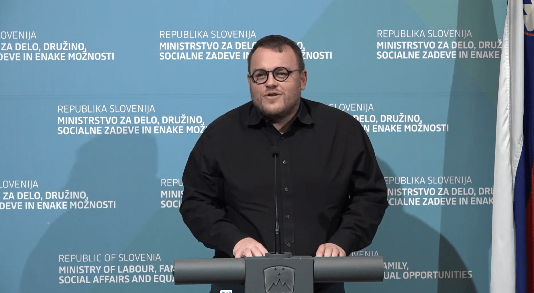 Dolgotrajna oskrba, stanovanja in ekonomska demokracija