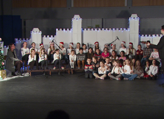 Božično- novoletni koncert: Je leto okrog