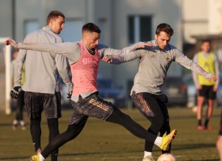 Komu bo pripadel tretji Večni derbi sezone?