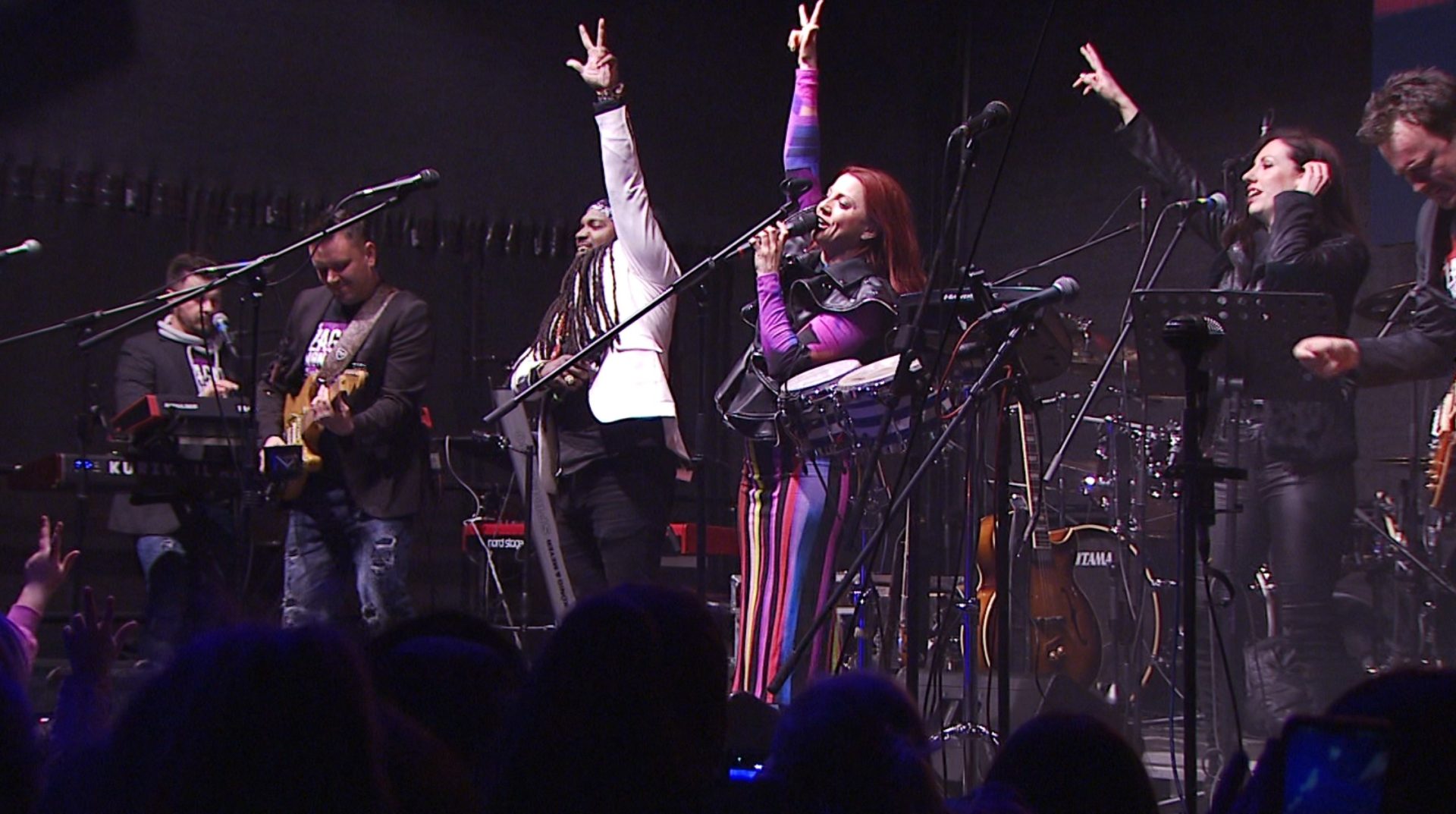 Pesnica je žagala pozno v noč