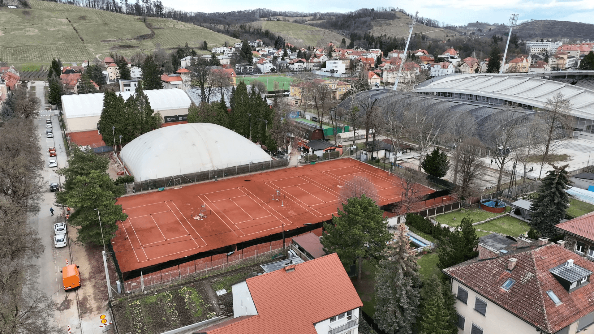 Teniški klub Branik v gradnjo nove tribune
