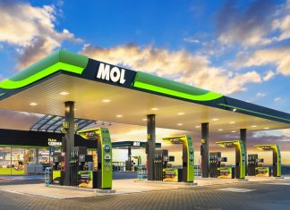 Mol zaključil prevzem bencinskih servisov OMV