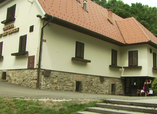 V mariborski gostilni Pri treh ribnikih odpirajo vinsko klet