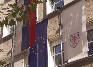 Kljub manku kadra, svojo dejavnost širijo
