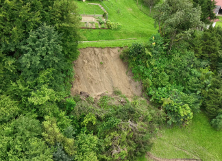 Potrebna sanacija številnih plazov