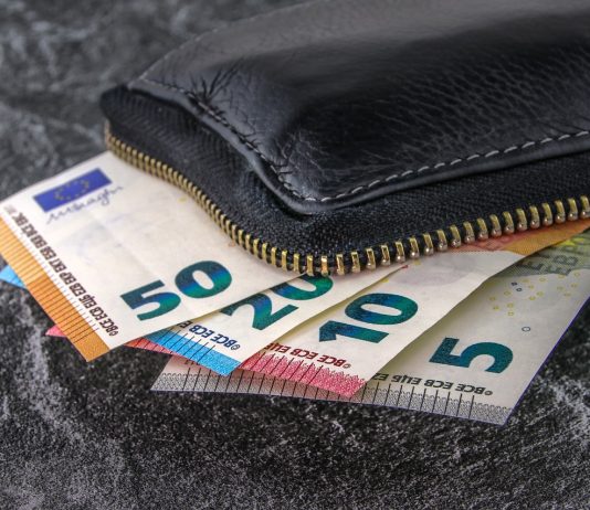 Tveganje revščine v EU: rahlo znižanje, Slovenija med najboljšimi