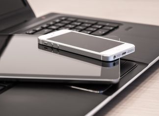 NIJZ s priporočili za uporabo elektronskih zaslonov pri otrocih in mladostnikih