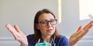 Slovenija uvaja strožji nadzor nad bolniškimi odsotnostmi