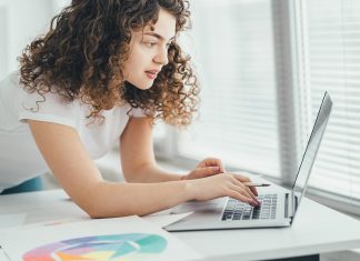 Pazite pri vračilu izdelkov in spletnih nakupih: Kaj morate vedeti o svojih pravicah?