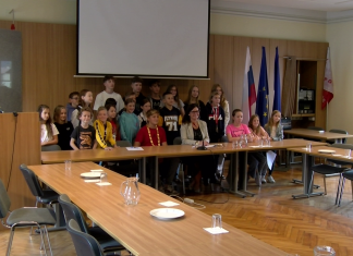 Otroški parlament o šolskem sistemu: Pohvale in konstruktivne kritike