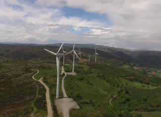 Postopki umeščanja vetrnih elektrarn naj se ustavijo