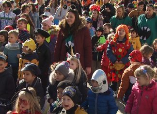 Pustno dogajanje bo v naslednjih dneh doseglo vrhunec
