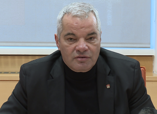 Županov spor z mestnim svetom ne prinaša nič dobrega