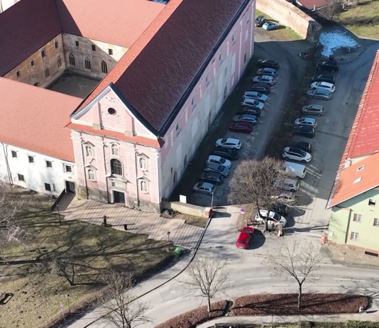 Na Ptuju opozarjajo na zamude pri obnovi mestne žitnice