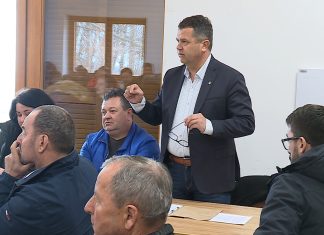 Lendavski župan predlaga delitev zemlje med družinske kmetije