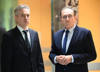 Obisk premierja Goloba v kliničnem centru