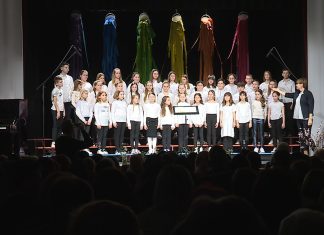 Otroci so pozdravili pomlad