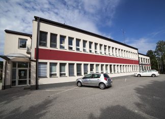 Ali denar bolje nameniti za opremo ali ga pustiti na računu?