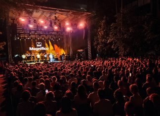 “Entertainer”, ki mu ni para: festivalska poslastica uvodnega dne