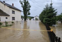 Ponedeljkovo neurje hudo prizadelo naselje Boračevo