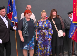 Slavnostna seja s podelitvijo nagrad in položitvijo venca