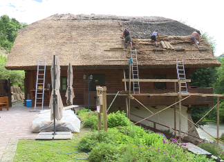 Sanacije strehe objekta kulturnega pomena s trstiko na unikaten način
