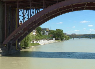 Učenci Osnovne šole Mladika odkrili visoko onesnaženost reke Drave z mikroplastiko