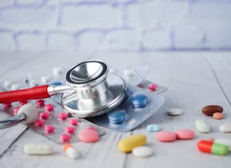 Biden in Harrisova napovedala zgodovinsko znižanje cen desetih ključnih zdravil v ZDA