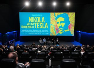 Premiera dokumentarnega filma o Nikoli Tesli navdušila občinstvo v Mariboxu