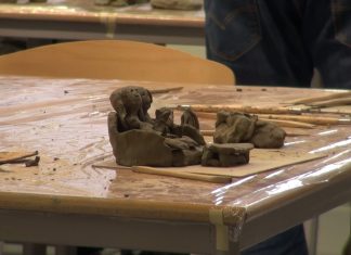 II. mala kolonija Gabrijela Kolbiča na OŠ Sladki Vrh: učenci ustvarjali v spomin na priznanega kiparja