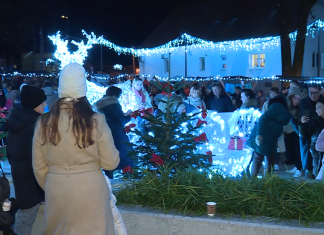 Ruše so tudi letos zažarele v prazničnem vzdušju!