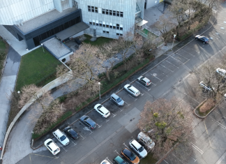 Parkirišče pri Dvorani Tabor postaja plačljivo