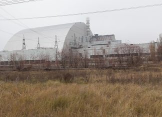 Eksplozija v Černobilu: Požar na zaščitni kupoli reaktorja, žrtev ni bilo