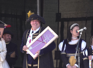 Kurentovanje zaključeno s pokopom pusta in vrnitvijo oblasti mestni županji