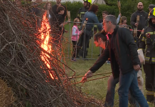 Kresovanje v Rušah: večer ob ognju, glasbi in druženju