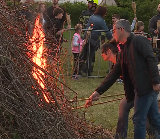 Kresovanje v Rušah: večer ob ognju, glasbi in druženju