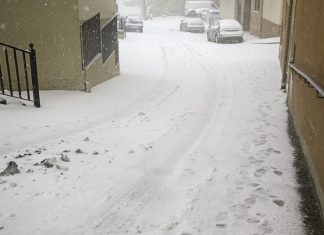Po sneženju v Mariboru več udarnih jam na cestah