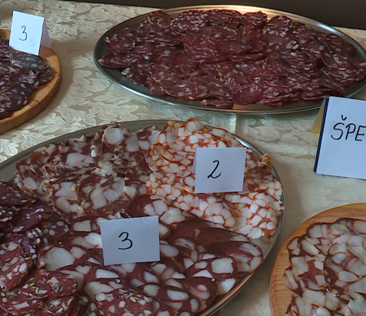 Tradicionalna salamijada navdušila ljubitelje domačih dobrot