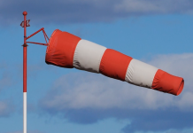 Močan veter na severu države: možni izpadi elektrike