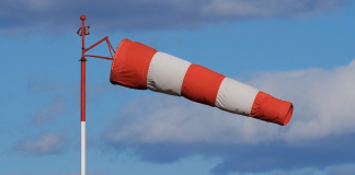 Močan veter na severu države: možni izpadi elektrike